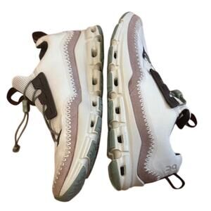 ON Cloudaway Hiking Sneaker 8